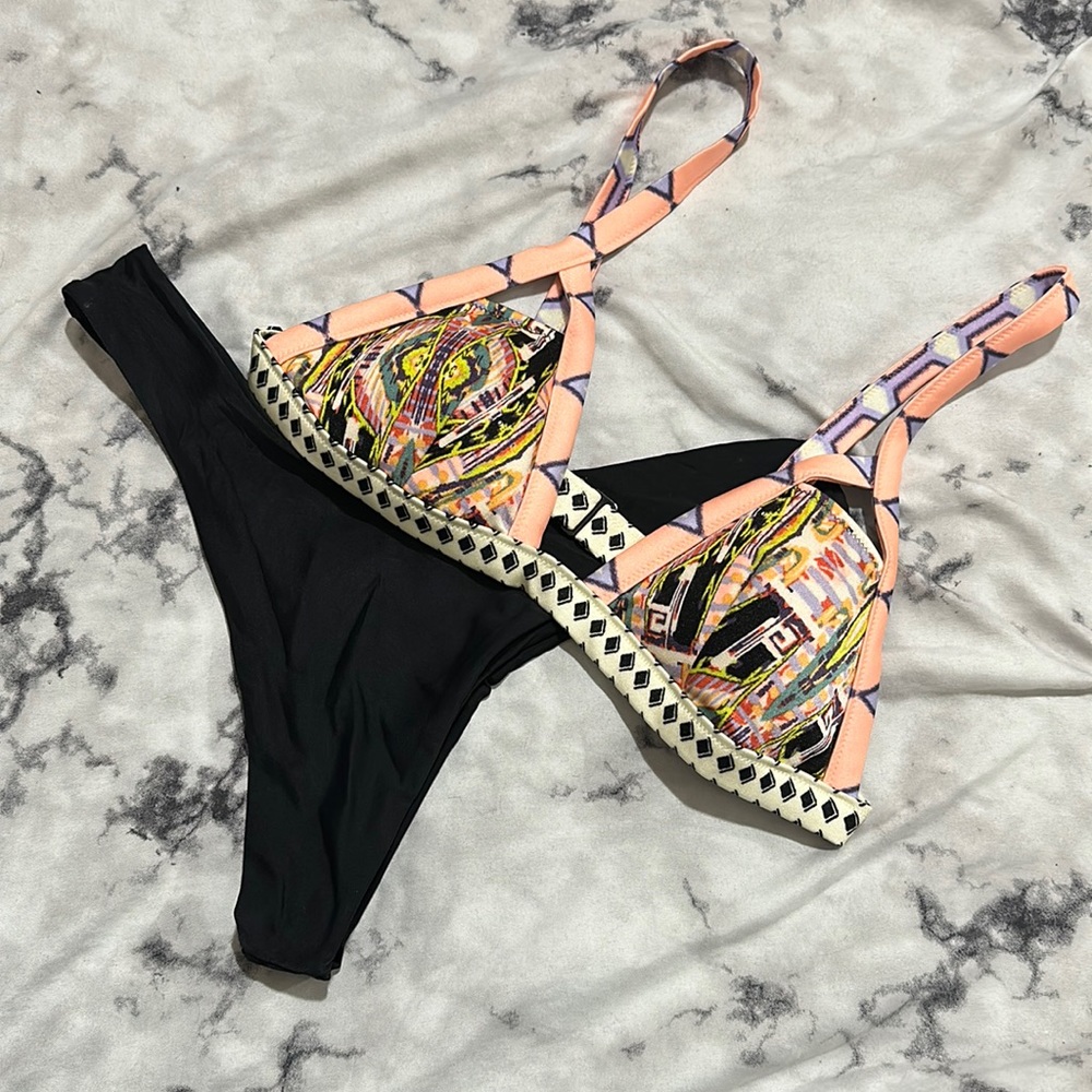 Vs cut out tribal bikini top